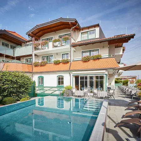 Gabi Hotel 4*